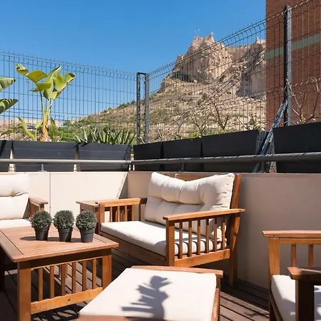Boutique Penhouse In The Old Town شقة لقنت